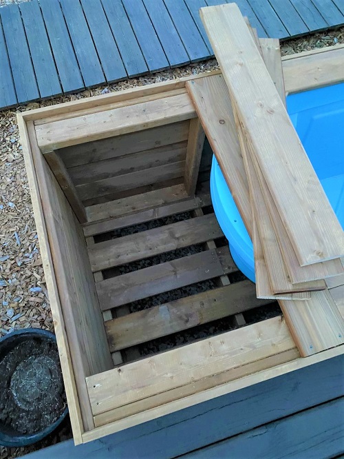 Removable deck boards